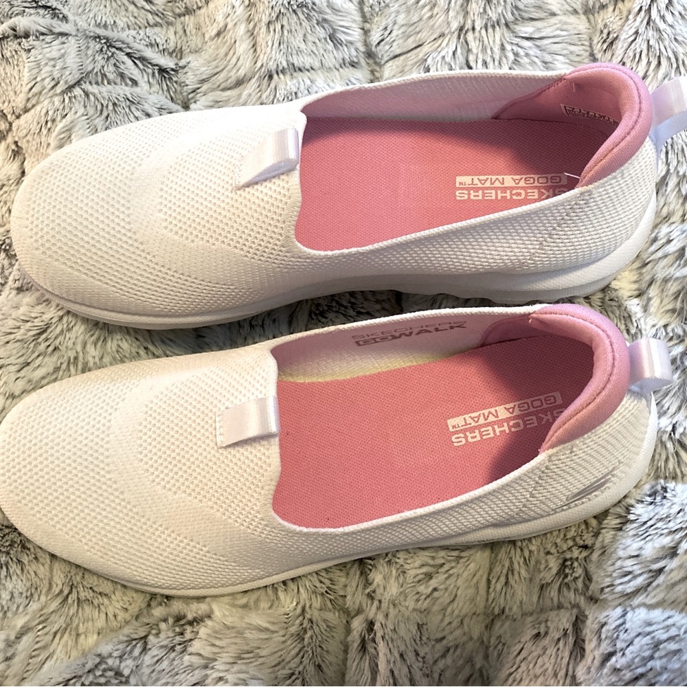 Skechers Go Walk